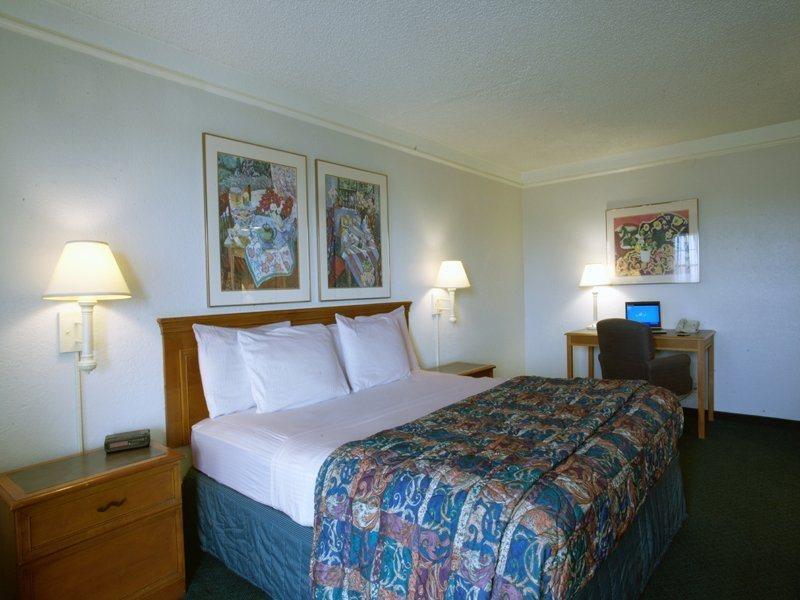 Red Roof Inn Plano Εξωτερικό φωτογραφία